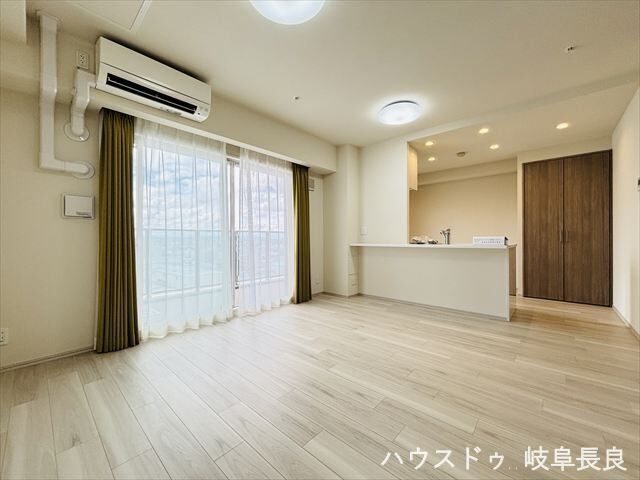 2SLDK Apartment for Sale in Gifu City, 67.52 sqm - Thumbnail 2
