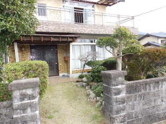 Imari City Wooden House with Forest and Field Land for Sale - Thumbnail 3