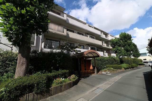 Renovated 3LDK with Private Garden in Hamamatsu - Thumbnail 2