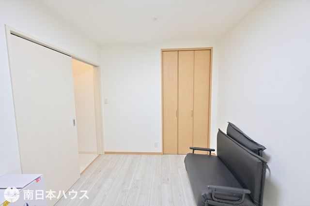 Spacious 4LDK Apartment in Kagoshima with Bay Views - Thumbnail 4