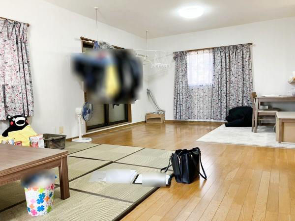 Spacious 3LDK House in Toyohashi with Carport - Thumbnail 4