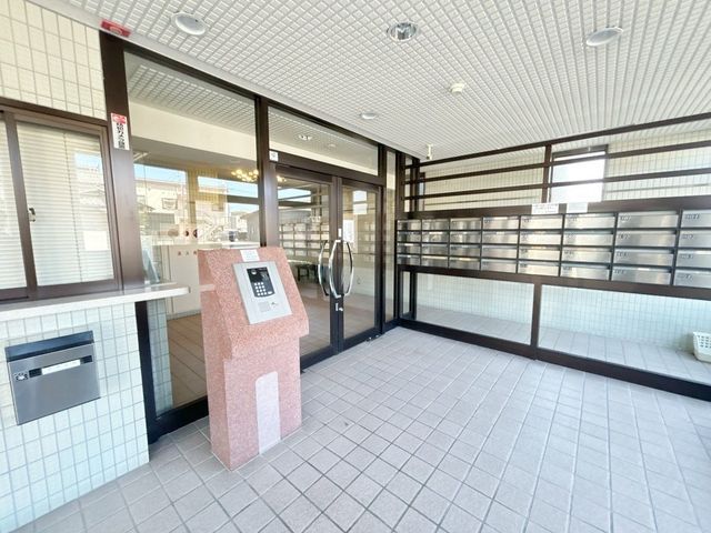 2LDK Apartment for Sale in Kanazawa, Ishikawa - Thumbnail 3