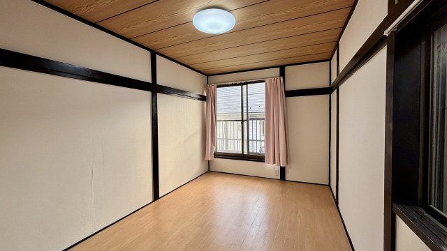 4LDK Detached House for Sale in Koshigaya, Saitama - Thumbnail 3