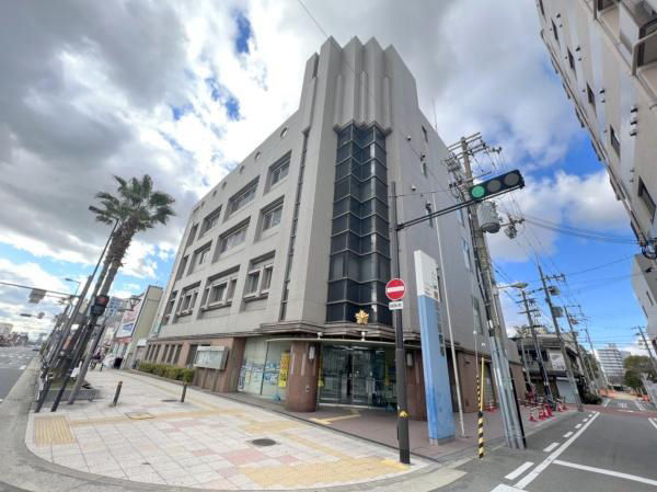 Renovated 4LDK House Near Denpo Station, Osaka - Thumbnail 2