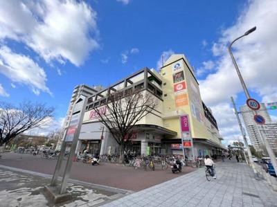Renovated 4LDK House Near Denpo Station, Osaka — Image 2, Konohana, Osaka