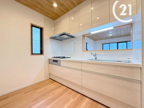 Renovated 4LDK House Near Denpo Station, Osaka - Thumbnail 4