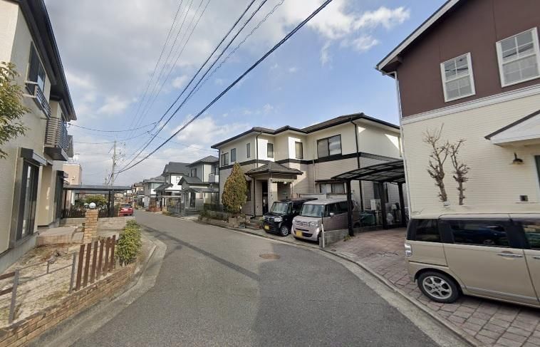 5SLDK House for Sale in Hiroshima's Saeki Ward with Parking - Thumbnail 2