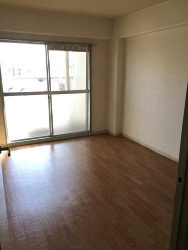 Used Apartment Grand Heights Honmachi 5th Floor - Wakayama City — Image 3, Wakayama City, Osaka
