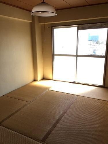 Used Apartment Grand Heights Honmachi 5th Floor - Wakayama City — Image 4, Wakayama City, Osaka