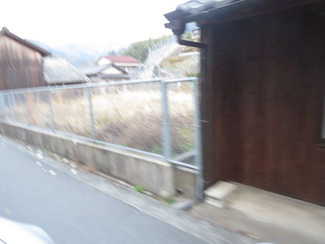 Vacant Land for Sale in Uwajima, Ehime - 423.86 sqm Plot - Thumbnail 3