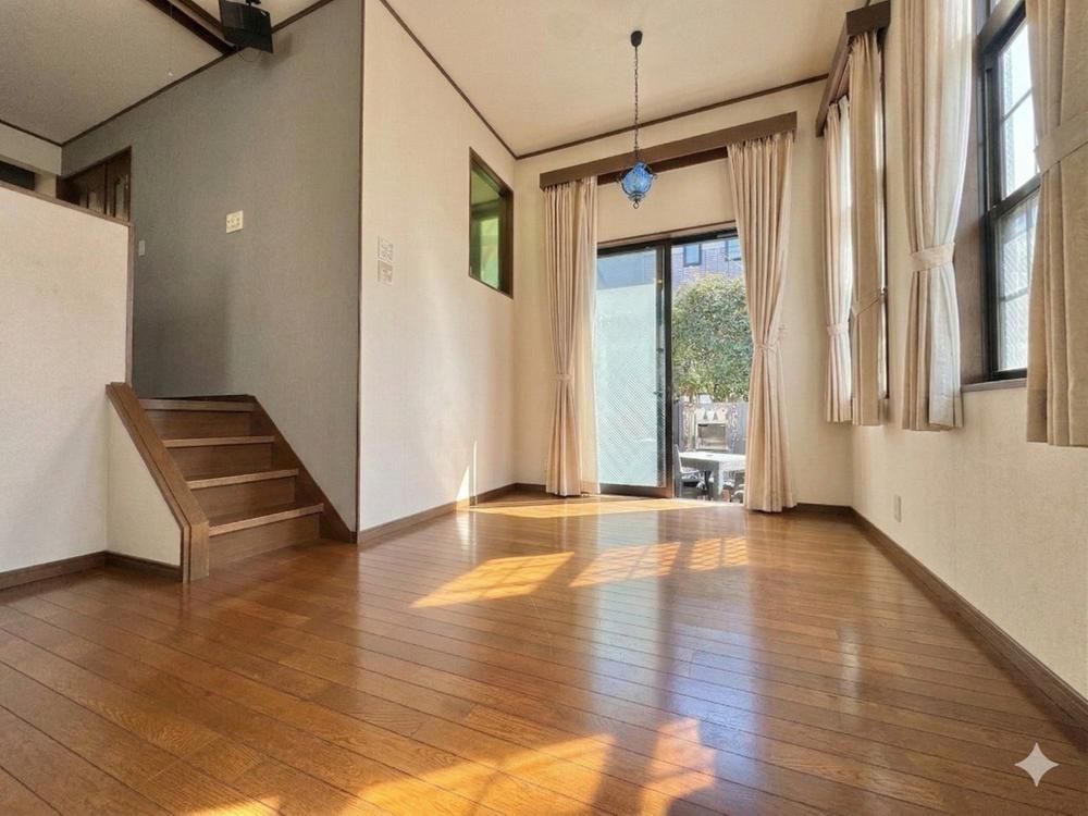 3LDK House for Sale in Nerima, Tokyo - 165sqm - Thumbnail 4