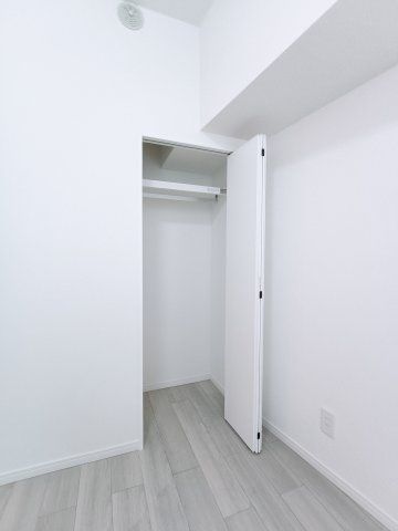 3LDK Apartment in Koto City, Tokyo - 63.34 sqm - Thumbnail 4