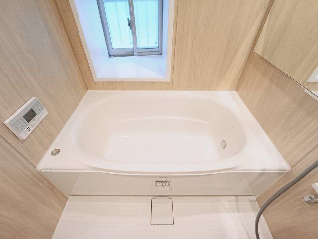 3LDK Apartment in Koto City, Tokyo - 63.34 sqm - Thumbnail 2