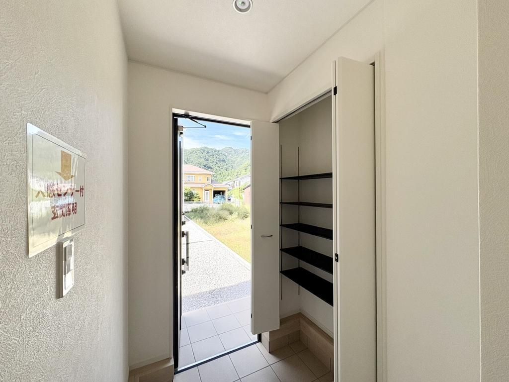 New 3LDK House in Kawaramachi, Tottori | Earthquake-Resistant Design - Thumbnail 3