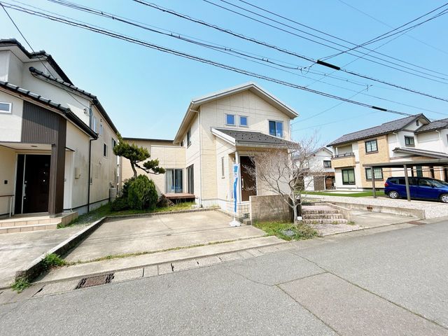 4LDK Renovated House for Sale in Awara City, Fukui - Thumbnail 2