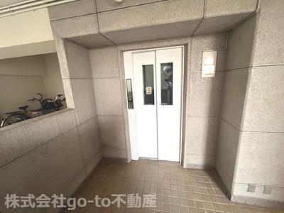 Renovated 3LDK Apartment in Angel Heim Tarumi, Kobe — Front_door, Tarumi, Hyogo
