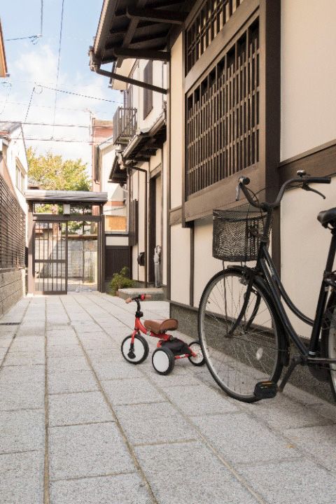Modern Townhouse Rental in Kyoto's Okazaki Area - Thumbnail 4