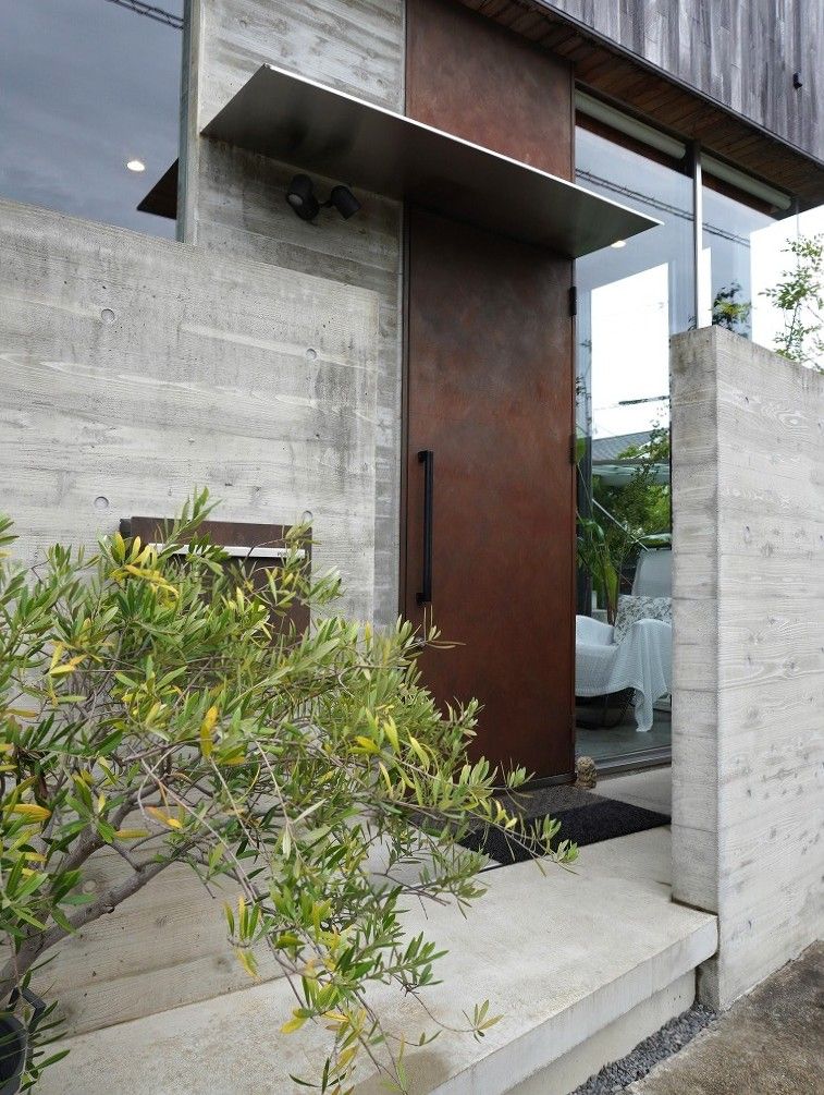1SLDK House with Basement in Takamatsu | Wood, Iron, Glass & Concrete Design - Main Image