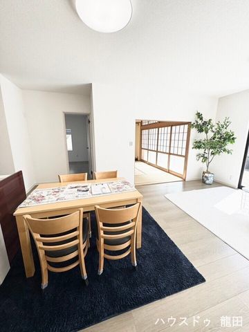 Renovated 4LDK House with Garden in Kumamoto's Ueki District - Thumbnail 3