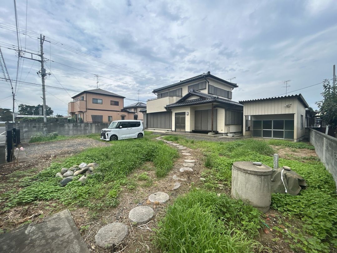 7DK House with 465sqm Land in Oizumi, Gunma - Thumbnail 2