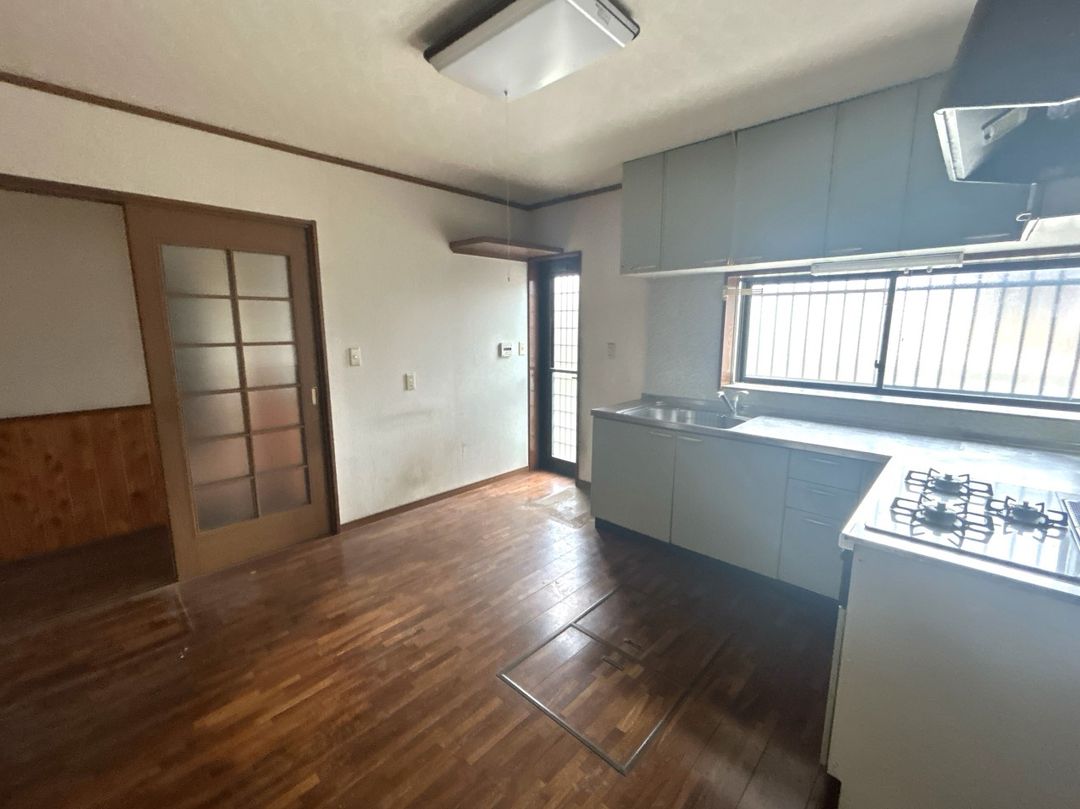 7DK House with 465sqm Land in Oizumi, Gunma - Thumbnail 4