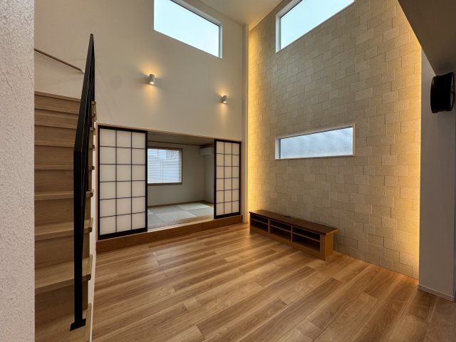 Modern 3SLDK House with Solar Power Near Hon-Tatsuno Station - Thumbnail 4