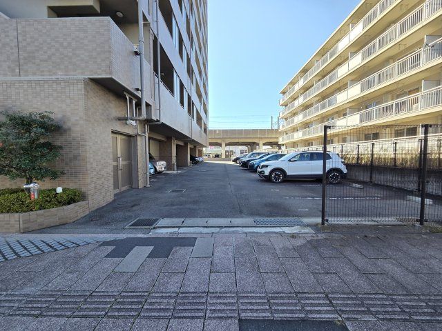 Spacious 3LDK Apartment for Sale Near Kiryu Station, Gunma - Thumbnail 4