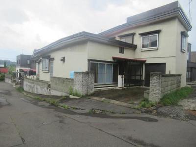 House for sale in Kugurizaka Yamabe | Aomori City, Aoimori Railway Asamushi Onsen Station 29 minutes walk from the used detached house (Property number: 3702019-0001378) — Image 1, Aomori, Aomori