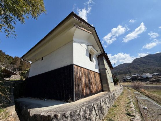 Farmland House for Sale in Mihara, Hiroshima - Akiya Bank - Thumbnail 2