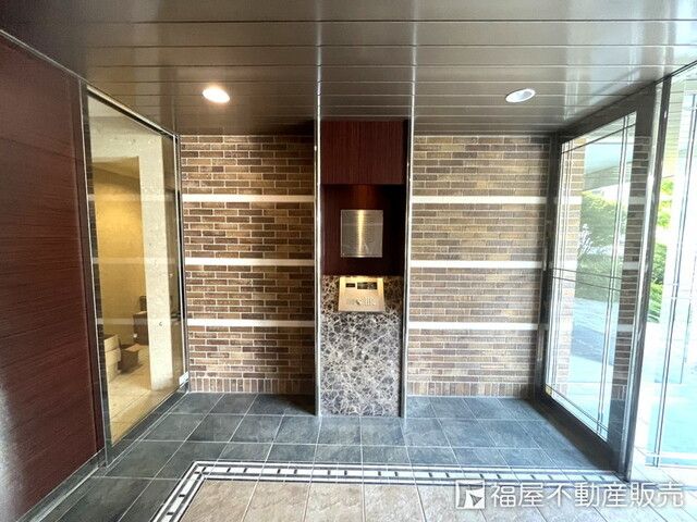 4LDK Apartment for Sale near JR Saga Station, Saga - Thumbnail 3