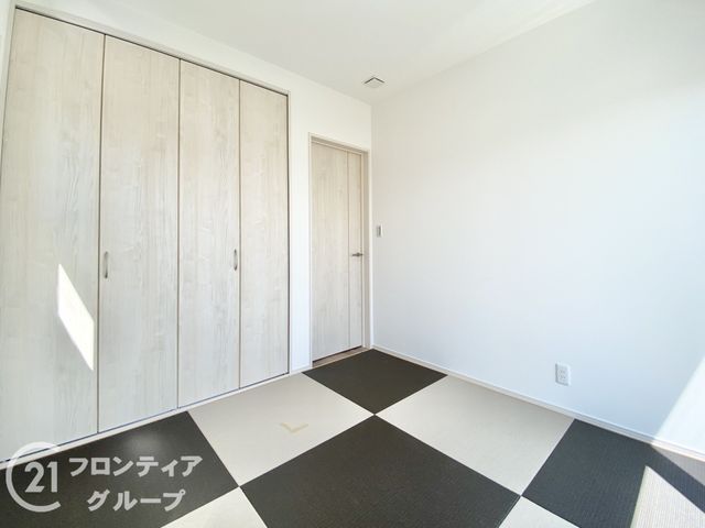 Modern 4LDK Detached House for Sale in Koryo Town, Nara - Thumbnail 4