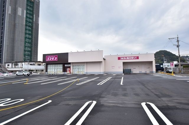 Land for Sale in Kagoshima City with Old House and Development Freedom - Thumbnail 4