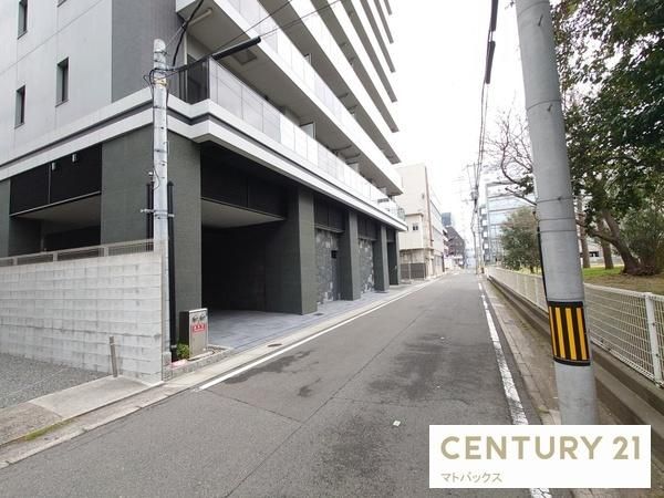 Atlas Wakayama Tei Park 6F: 2021-Built 3LDK with Castle View - Thumbnail 2