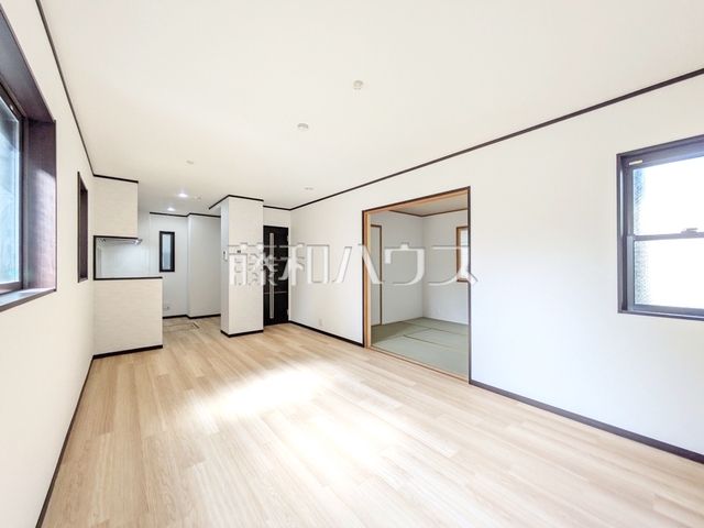 Renovated 3LDK House for Sale in Nerima, Tokyo - Thumbnail 2