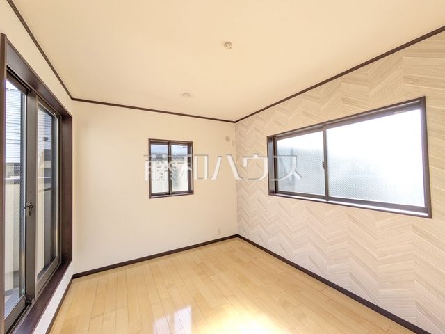 Renovated 3LDK House for Sale in Nerima, Tokyo - Thumbnail 4