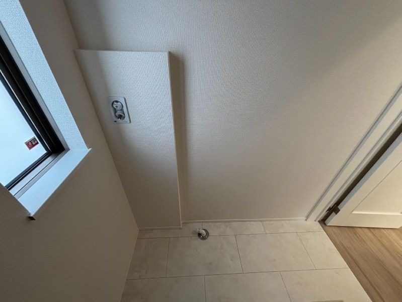 New 4LDK House in Okinawa City with Parking for 4 Cars - Thumbnail 4