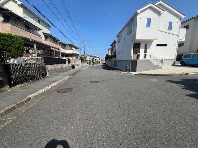 4LDK Detached House for Sale in Uragaoka, Yokosuka - Thumbnail 3