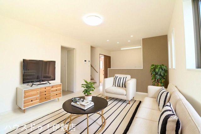 3SLDK Modern House for Sale in Higashisakamoto, Kagoshima - Thumbnail 3