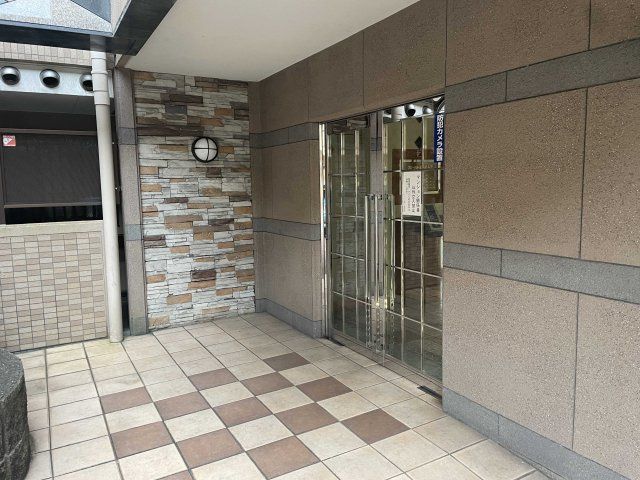 2LDK Apartment for Sale in Himeji City, Hyogo - Thumbnail 2