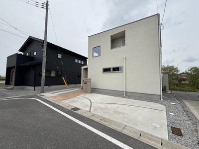 Modern 3LDK House in Aisho Town, Shiga with Cherry Blossom Views — Image 1, Aisho, Shiga