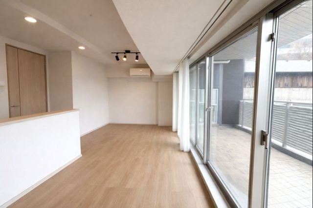2LDK Apartment for Sale in Yokkaichi, Mie - Near Kintetsu Station - Thumbnail 4