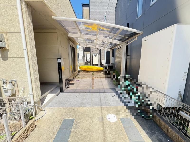 4LDK House for Sale in Izumiotsu, Osaka | Near Izumifuchu Station - Image 1