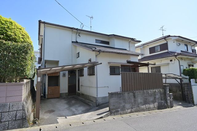 Spacious 6DK house in Kagoshima's Sakuragaoka district - Thumbnail 3