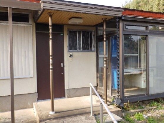 Imari City No. 370: 4DK House for Renovation in Saga - Thumbnail 2