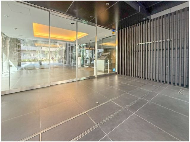 Oedo Tower Residence 25F 3LDK Renovated Apartment Kuramae Tokyo - Thumbnail 2