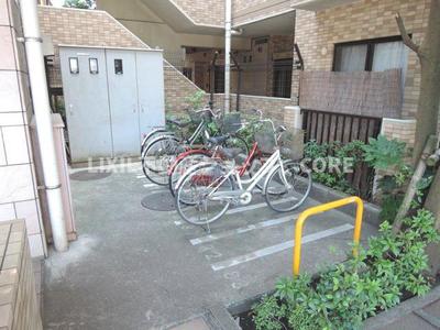 Spacious 3LDK Apartment in Green Hills Hibarigaoka, Zama — Image 1, Zama, Kanagawa