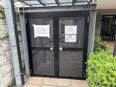 2LDK Apartment in Tokorozawa with Balcony — Image 2, Tokorozawa, Saitama