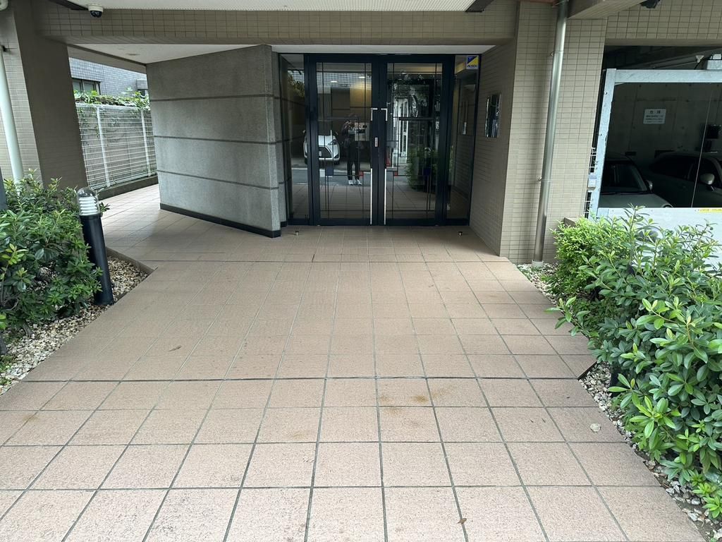 2LDK Apartment in Tokorozawa with Balcony - Thumbnail 2