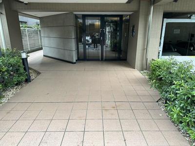 2LDK Apartment in Tokorozawa with Balcony — Image 1, Tokorozawa, Saitama