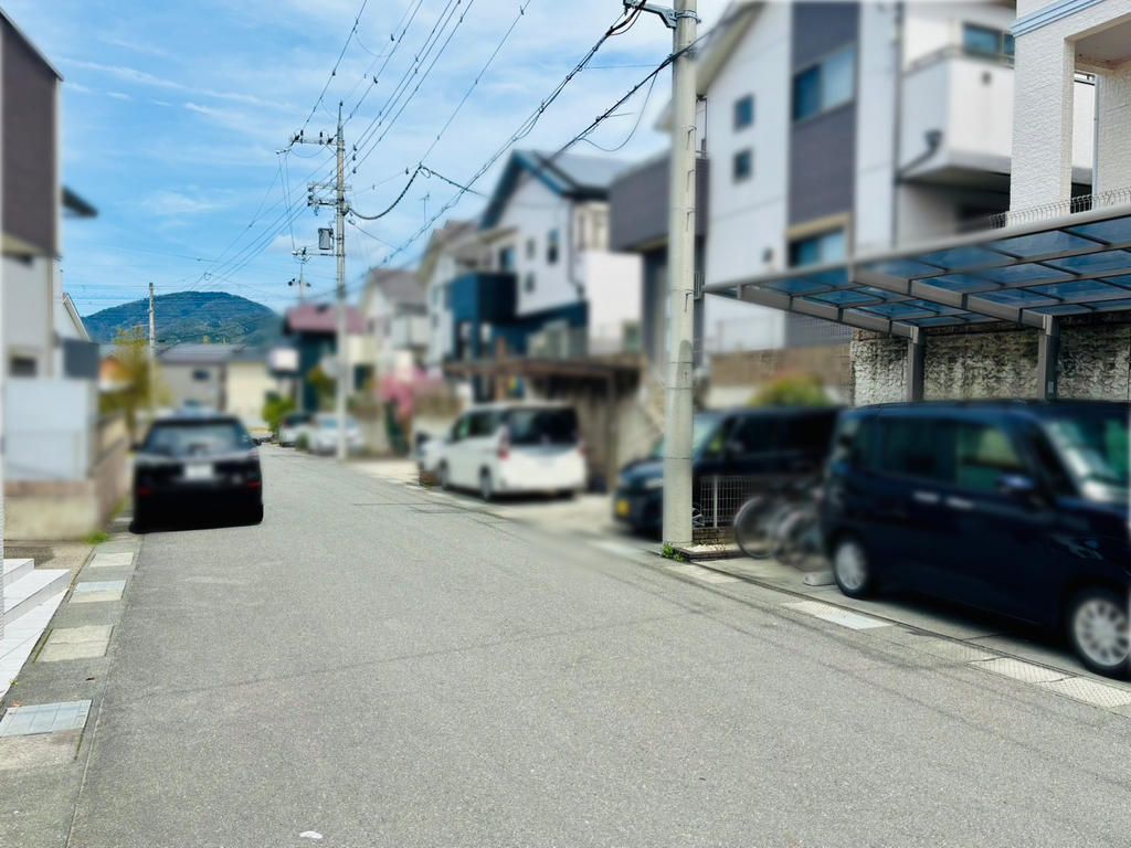 4LDK Family House for Sale in Kameoka, Kyoto - 2010 Build - Thumbnail 4